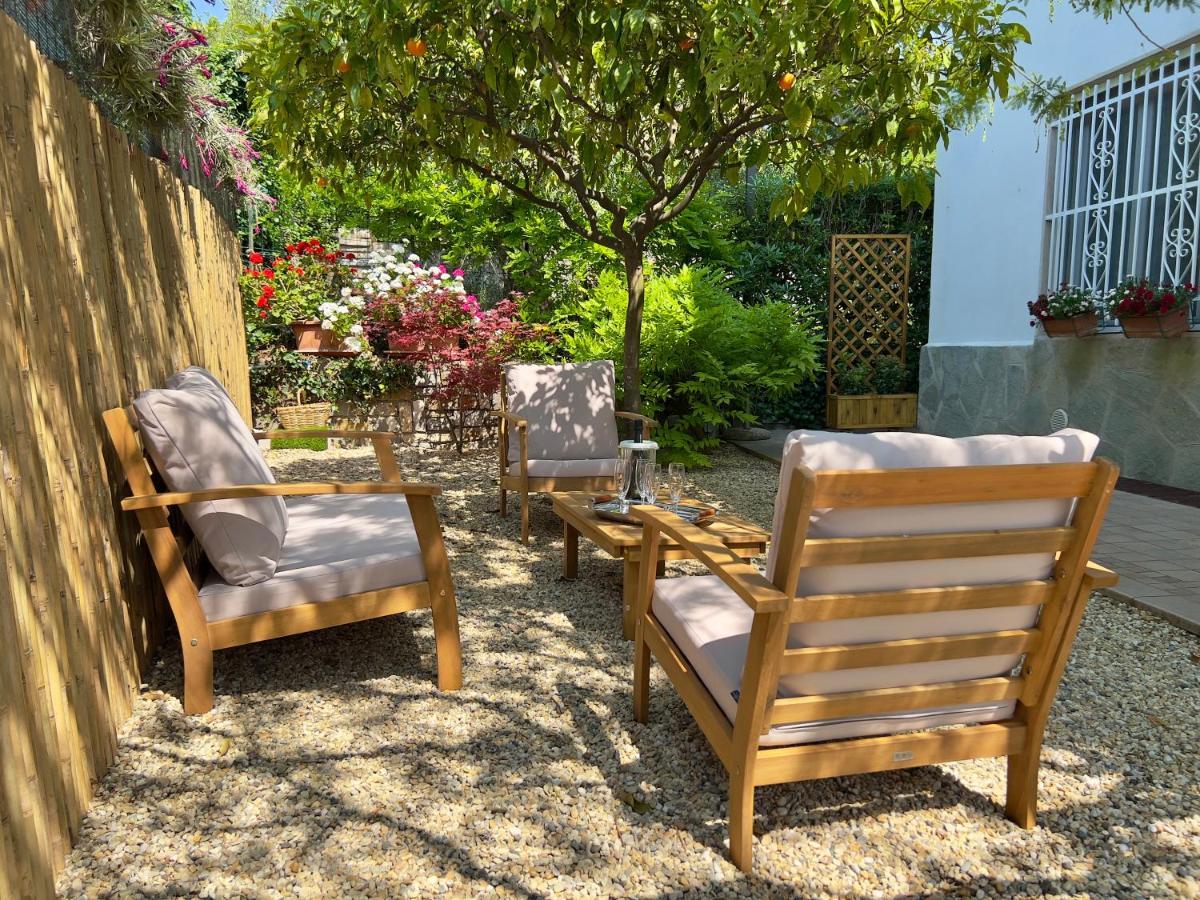 Villa La Rodina Diano Marina Bagian luar foto