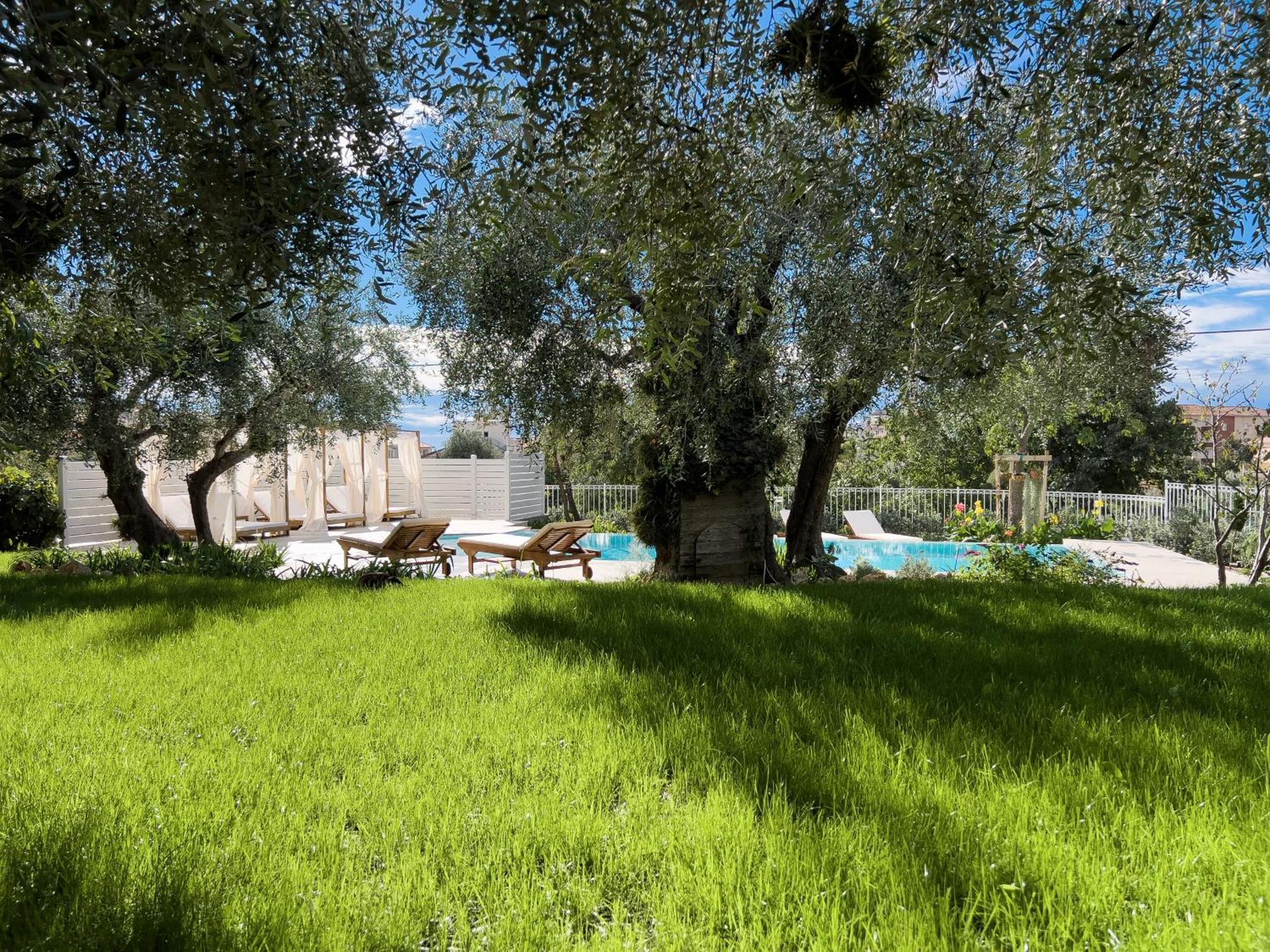 Villa La Rodina Diano Marina Bagian luar foto