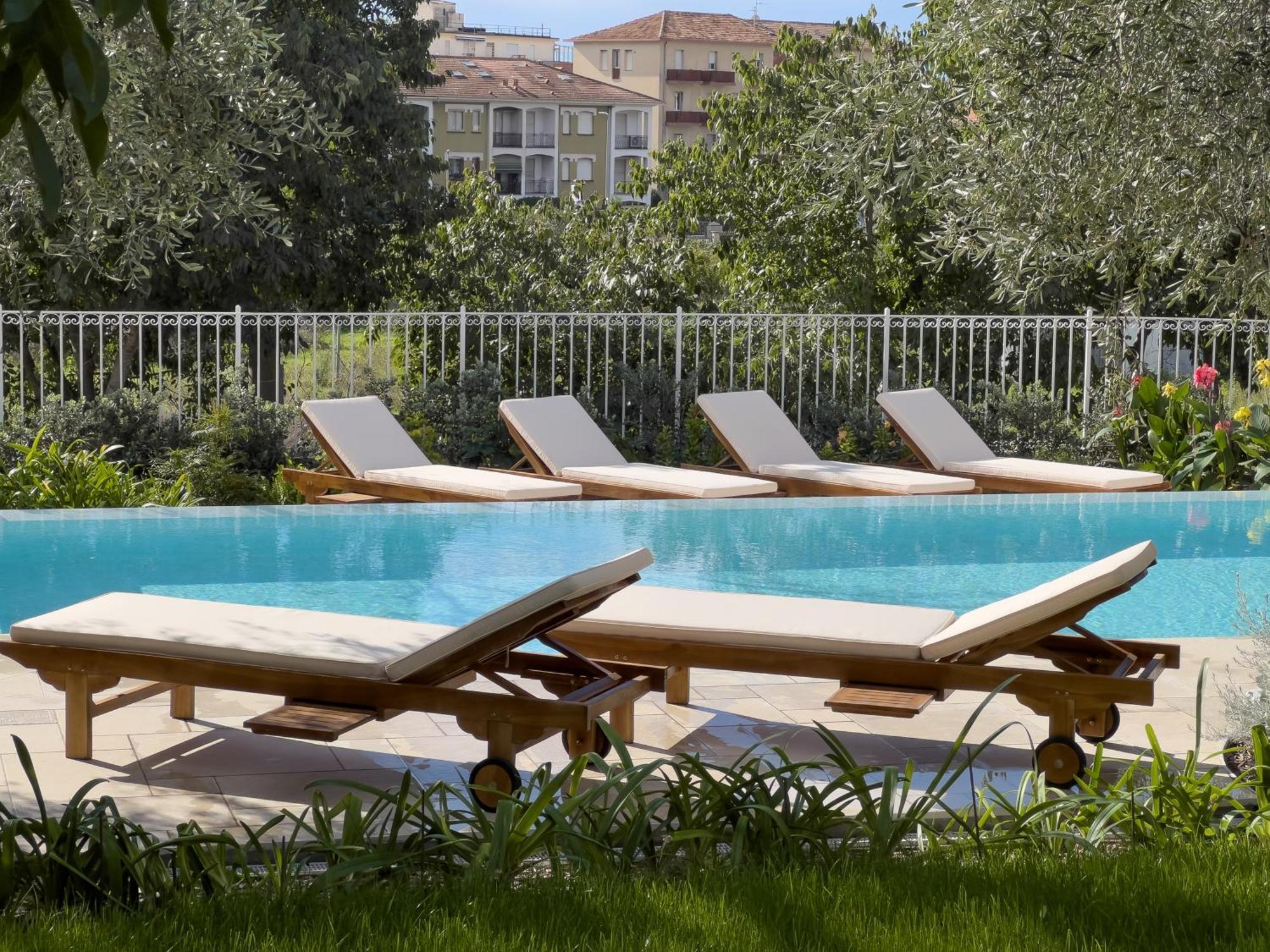 Villa La Rodina Diano Marina Bagian luar foto